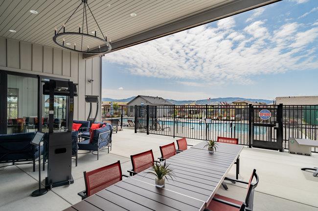 Detail Gallery Image 54 of 70 For 2008 White Oak Dr, Hollister,  CA 95023 - 2 Beds | 2 Baths