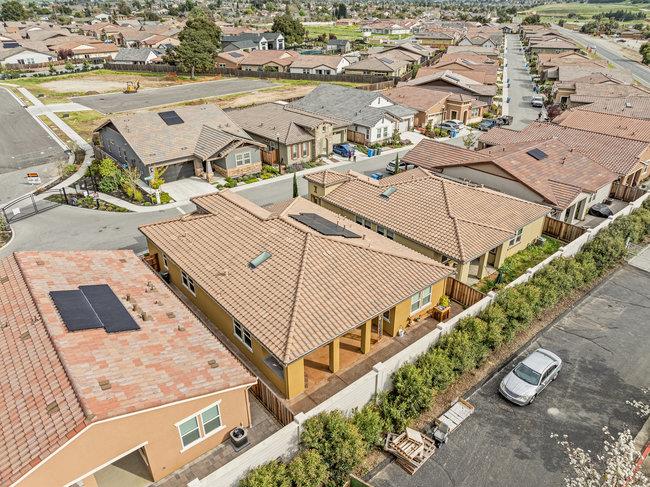 Detail Gallery Image 60 of 70 For 2008 White Oak Dr, Hollister,  CA 95023 - 2 Beds | 2 Baths