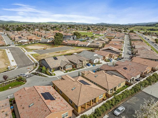 Detail Gallery Image 64 of 70 For 2008 White Oak Dr, Hollister,  CA 95023 - 2 Beds | 2 Baths