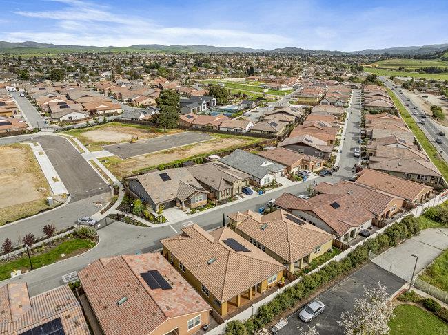 Detail Gallery Image 65 of 70 For 2008 White Oak Dr, Hollister,  CA 95023 - 2 Beds | 2 Baths