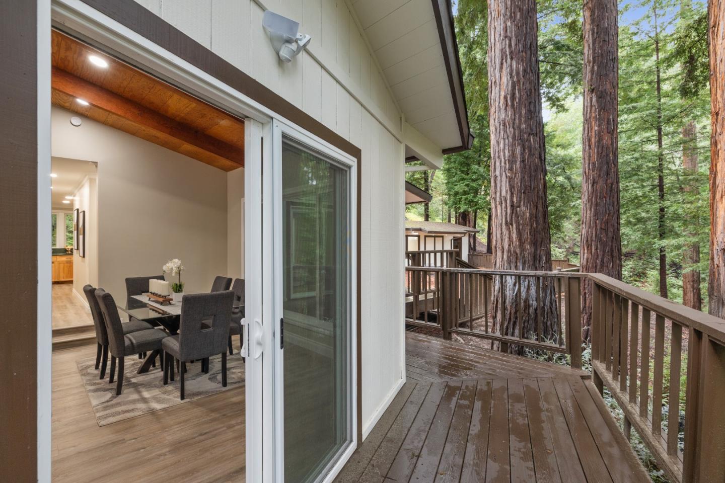 Detail Gallery Image 13 of 52 For 230 Burrell Ct, Los Gatos,  CA 95033 - 3 Beds | 3 Baths