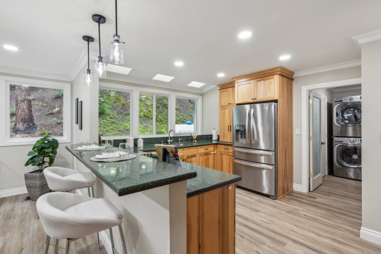 Detail Gallery Image 17 of 52 For 230 Burrell Ct, Los Gatos,  CA 95033 - 3 Beds | 3 Baths