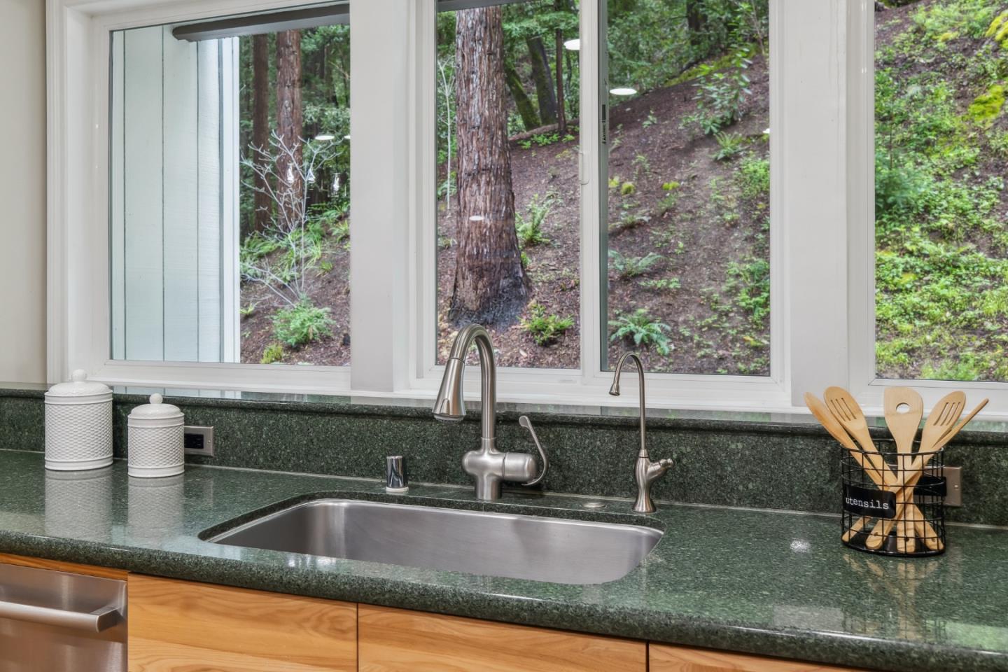Detail Gallery Image 20 of 52 For 230 Burrell Ct, Los Gatos,  CA 95033 - 3 Beds | 3 Baths