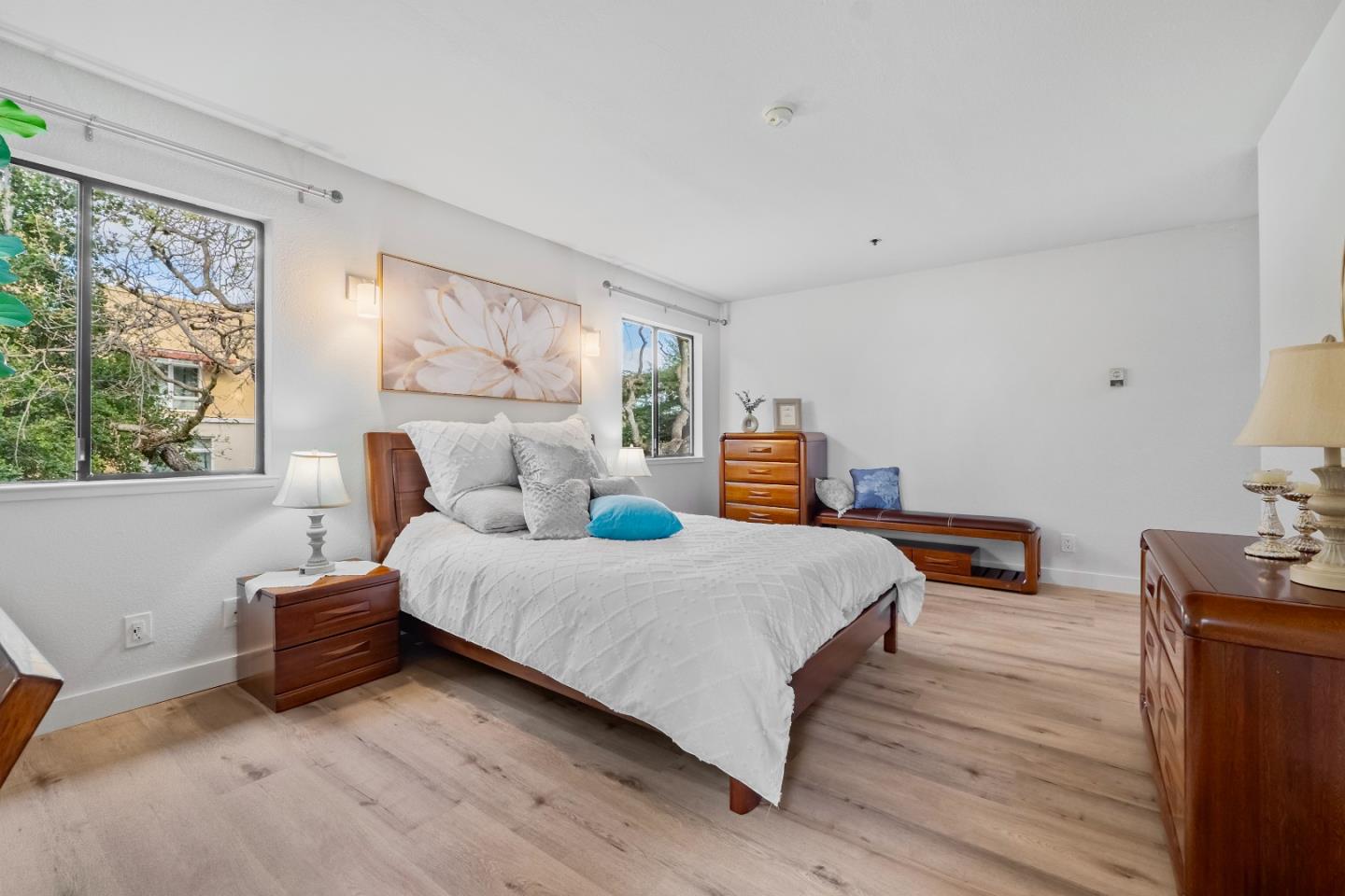 Detail Gallery Image 12 of 37 For 496 W Charleston Rd #302,  Palo Alto,  CA 94306 - 3 Beds | 2 Baths