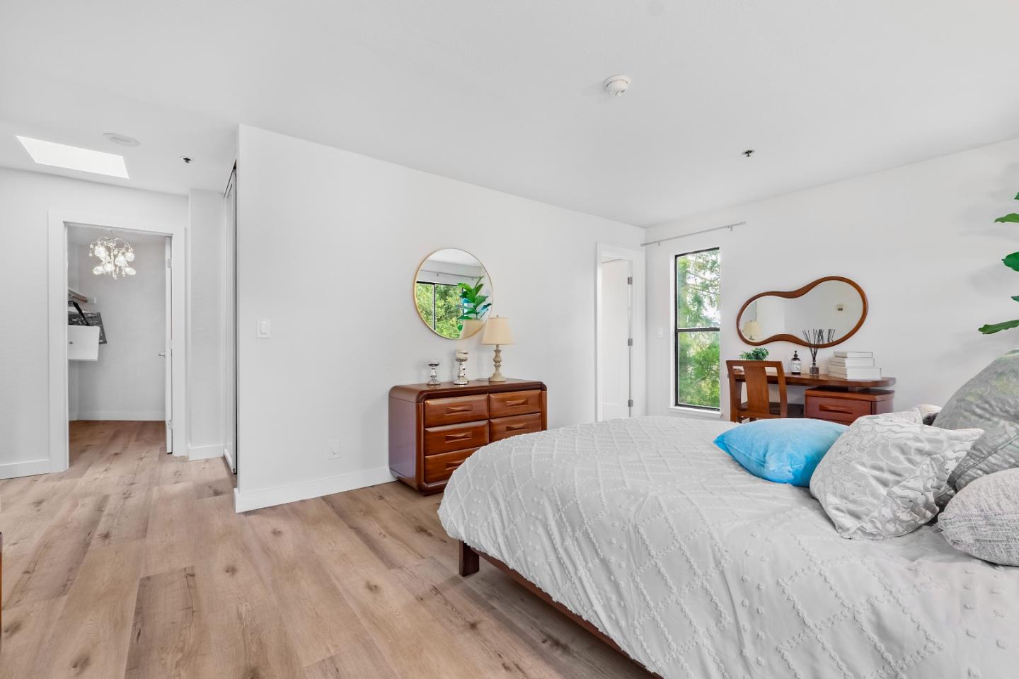 Detail Gallery Image 13 of 37 For 496 W Charleston Rd #302,  Palo Alto,  CA 94306 - 3 Beds | 2 Baths