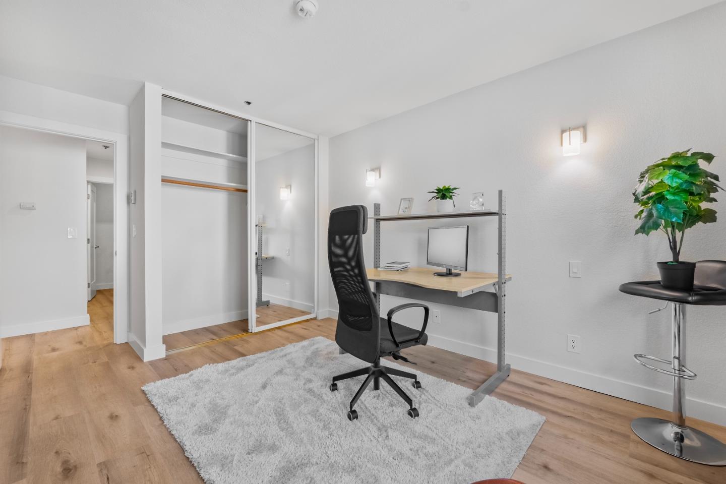 Detail Gallery Image 17 of 37 For 496 W Charleston Rd #302,  Palo Alto,  CA 94306 - 3 Beds | 2 Baths