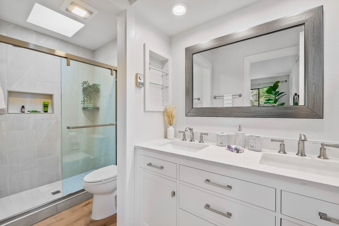 Detail Gallery Image 18 of 37 For 496 W Charleston Rd #302,  Palo Alto,  CA 94306 - 3 Beds | 2 Baths