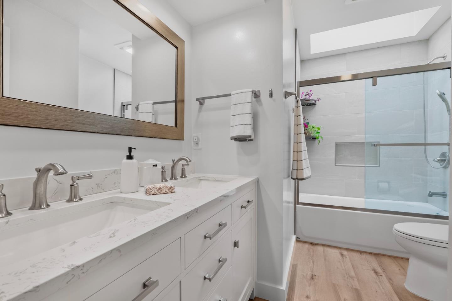 Detail Gallery Image 19 of 37 For 496 W Charleston Rd #302,  Palo Alto,  CA 94306 - 3 Beds | 2 Baths