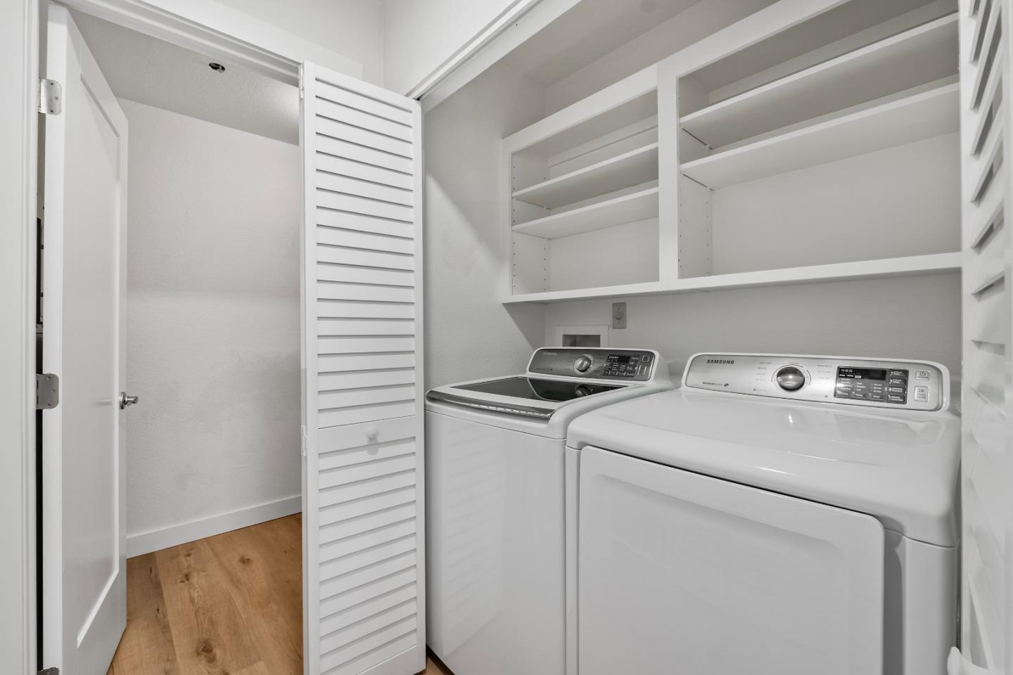 Detail Gallery Image 22 of 37 For 496 W Charleston Rd #302,  Palo Alto,  CA 94306 - 3 Beds | 2 Baths