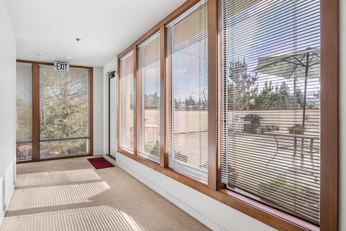 Detail Gallery Image 27 of 37 For 496 W Charleston Rd #302,  Palo Alto,  CA 94306 - 3 Beds | 2 Baths