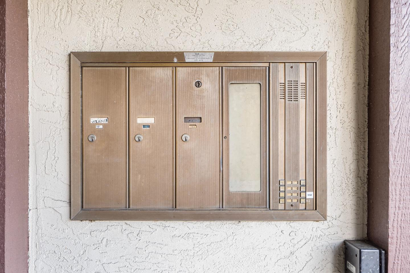 Detail Gallery Image 32 of 37 For 496 W Charleston Rd #302,  Palo Alto,  CA 94306 - 3 Beds | 2 Baths