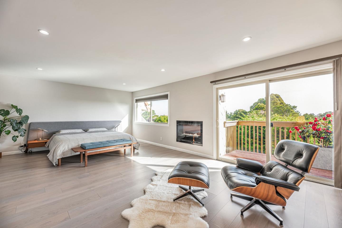 Detail Gallery Image 14 of 33 For 3043 Saint James Rd, Belmont,  CA 94002 - 3 Beds | 2/1 Baths