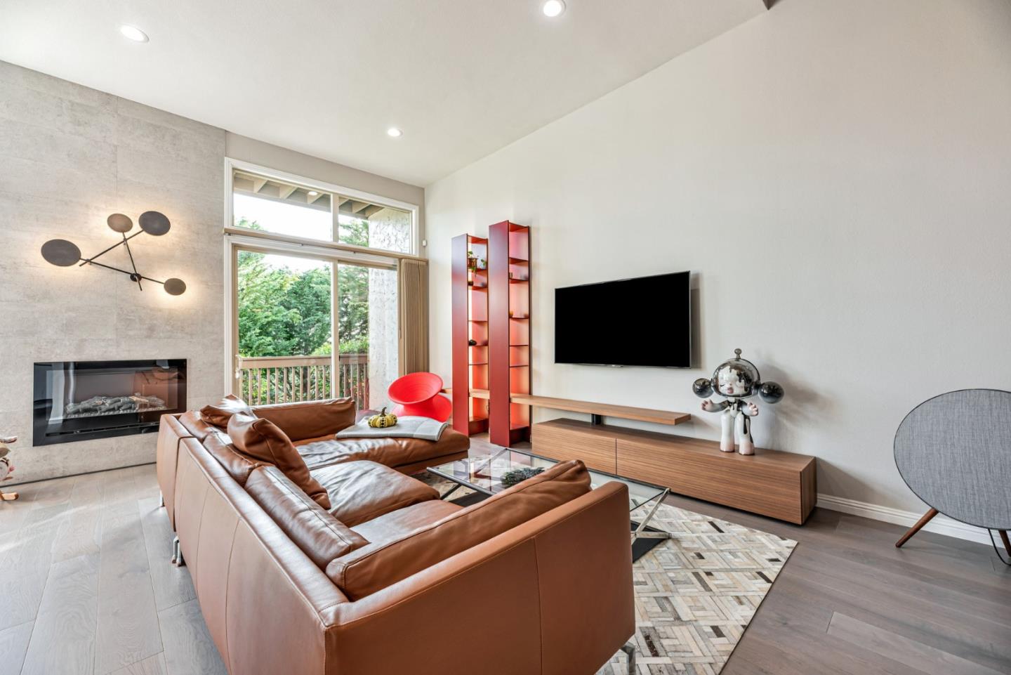 Detail Gallery Image 2 of 33 For 3043 Saint James Rd, Belmont,  CA 94002 - 3 Beds | 2/1 Baths
