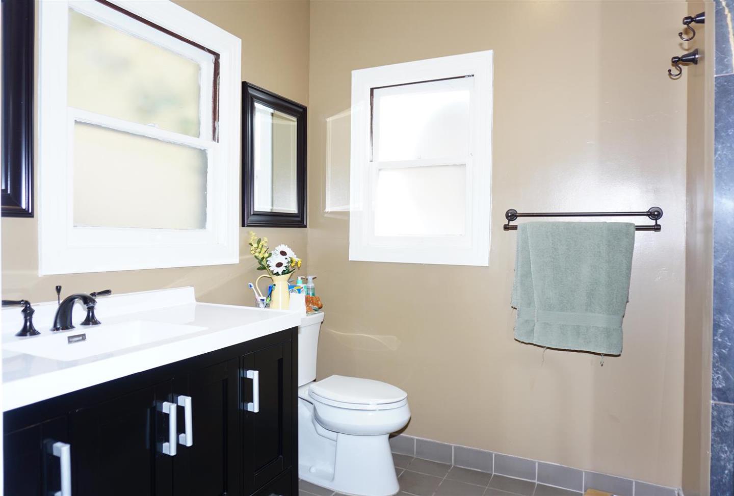 Detail Gallery Image 29 of 31 For 820 Civic Center Dr, Santa Clara,  CA 95050 - 5 Beds | 4 Baths