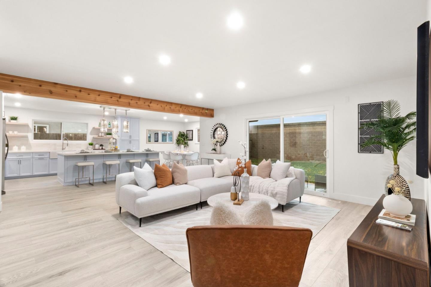 Detail Gallery Image 12 of 43 For 1335 Dentwood Dr, San Jose,  CA 95118 - 4 Beds | 2 Baths