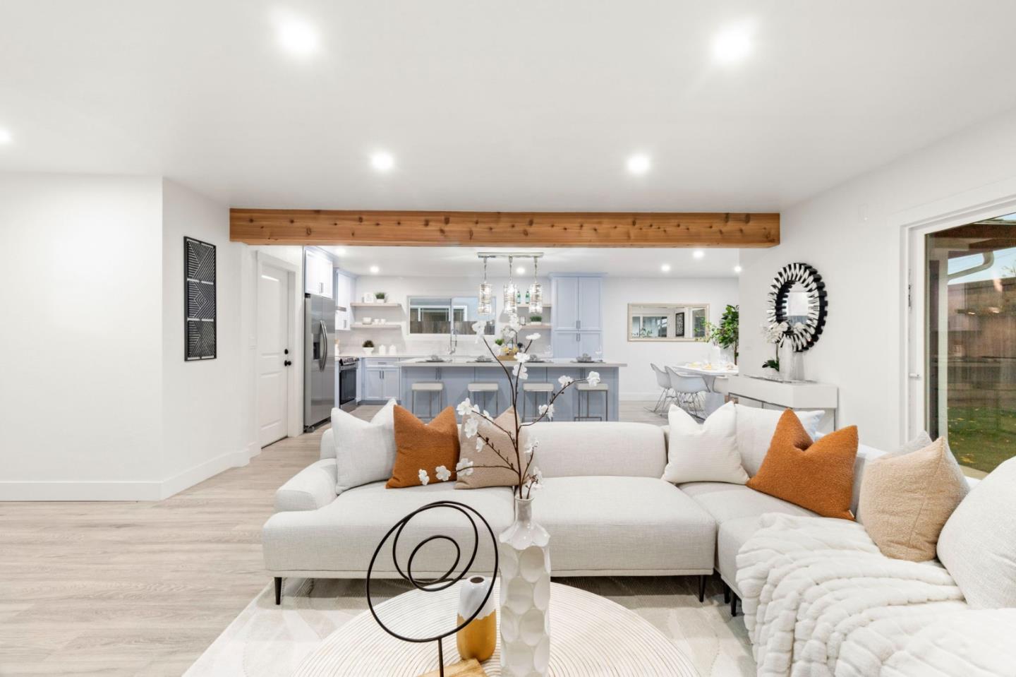 Detail Gallery Image 13 of 43 For 1335 Dentwood Dr, San Jose,  CA 95118 - 4 Beds | 2 Baths