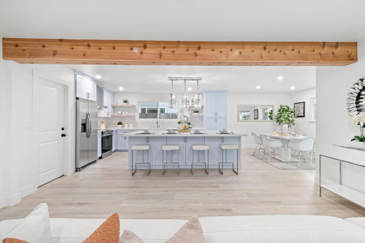 Detail Gallery Image 18 of 43 For 1335 Dentwood Dr, San Jose,  CA 95118 - 4 Beds | 2 Baths