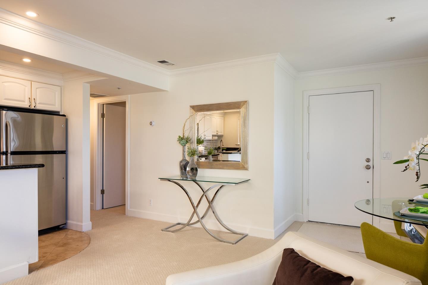 Detail Gallery Image 10 of 17 For 585 Laine St #6,  Monterey,  CA 93940 - 2 Beds | 1 Baths