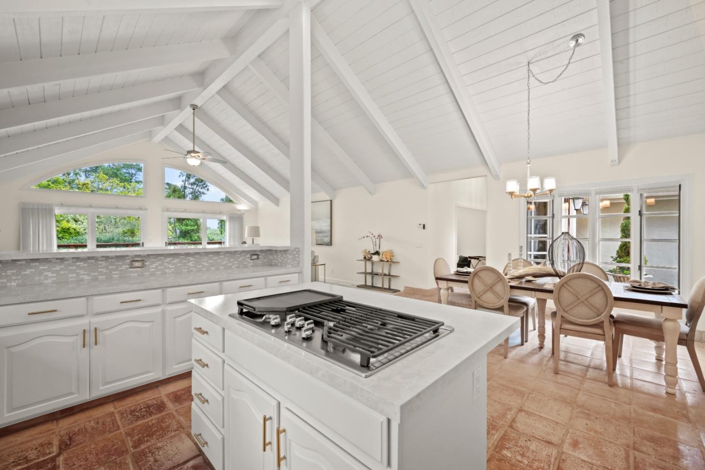 Detail Gallery Image 10 of 43 For 4055 Sunset Ln, Pebble Beach,  CA 93953 - 4 Beds | 2/1 Baths