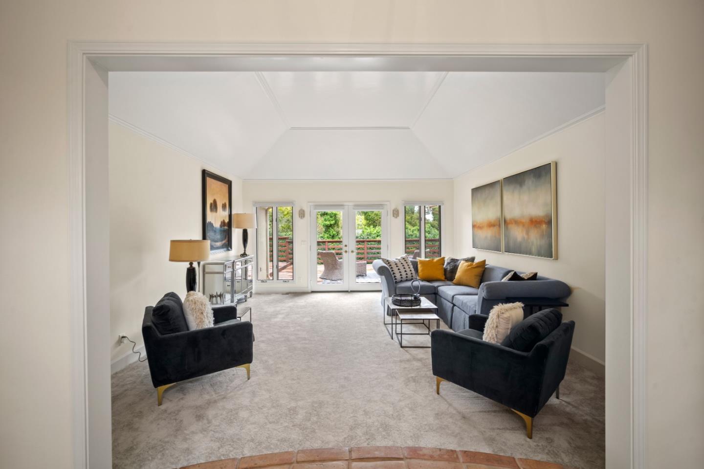 Detail Gallery Image 12 of 43 For 4055 Sunset Ln, Pebble Beach,  CA 93953 - 4 Beds | 2/1 Baths