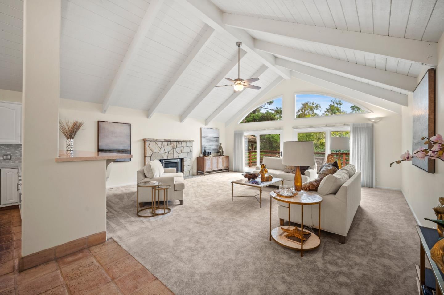 Detail Gallery Image 14 of 43 For 4055 Sunset Ln, Pebble Beach,  CA 93953 - 4 Beds | 2/1 Baths