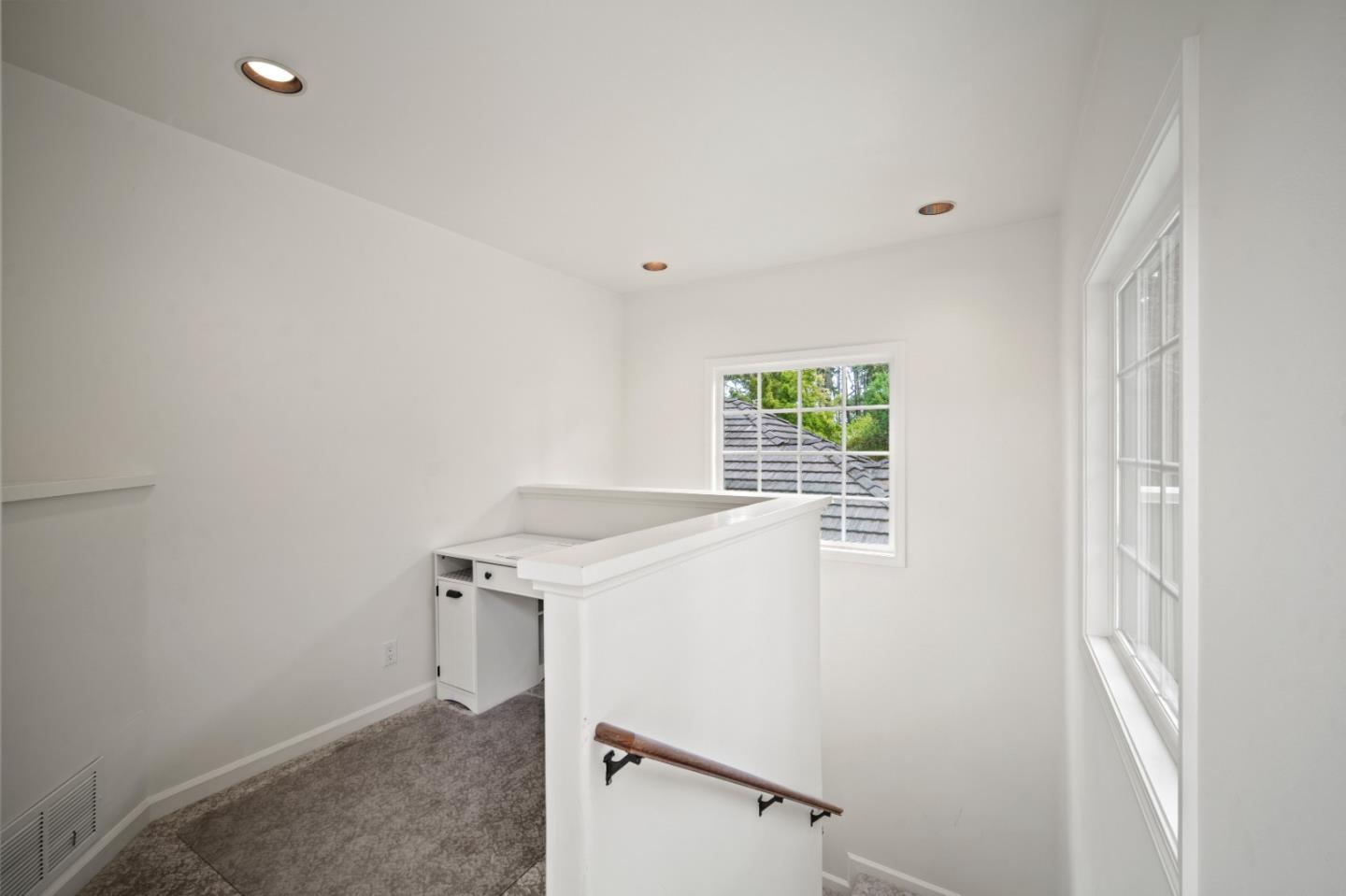 Detail Gallery Image 38 of 43 For 4055 Sunset Ln, Pebble Beach,  CA 93953 - 4 Beds | 2/1 Baths