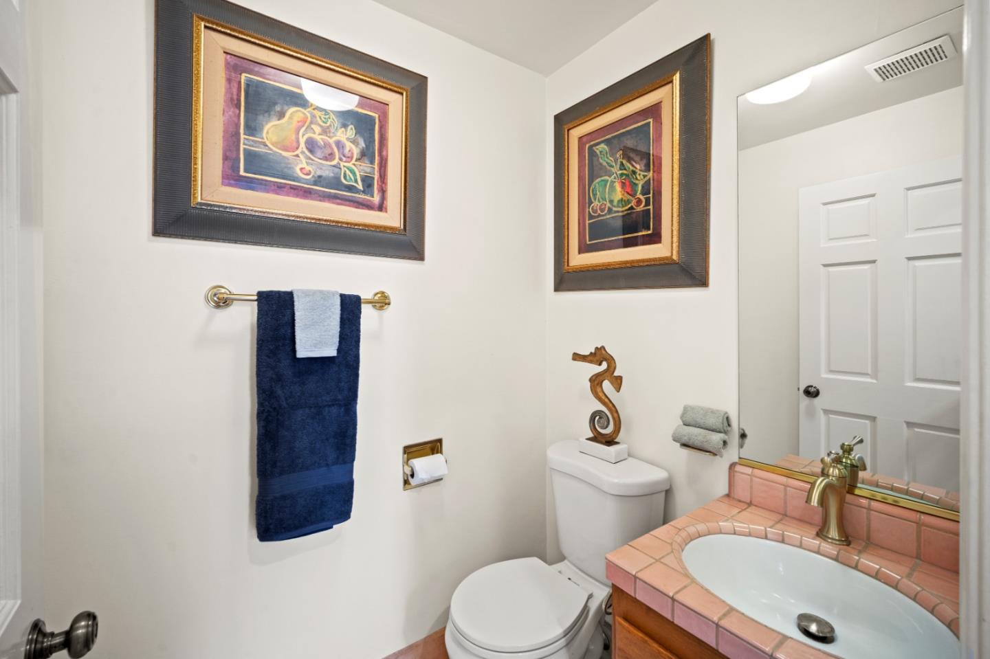 Detail Gallery Image 39 of 43 For 4055 Sunset Ln, Pebble Beach,  CA 93953 - 4 Beds | 2/1 Baths