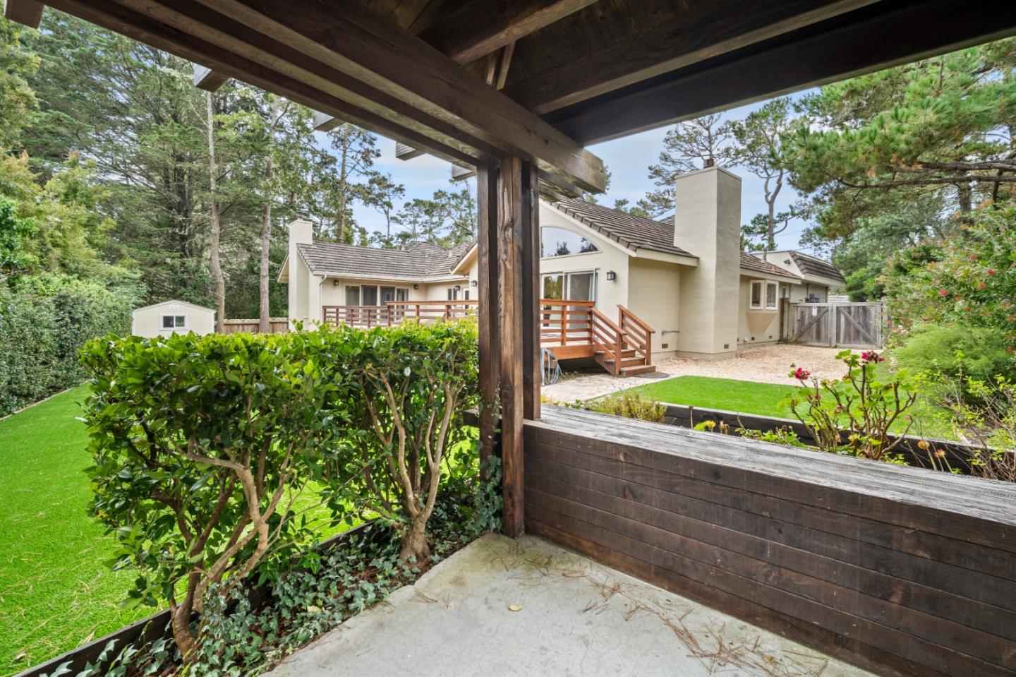 Detail Gallery Image 40 of 43 For 4055 Sunset Ln, Pebble Beach,  CA 93953 - 4 Beds | 2/1 Baths