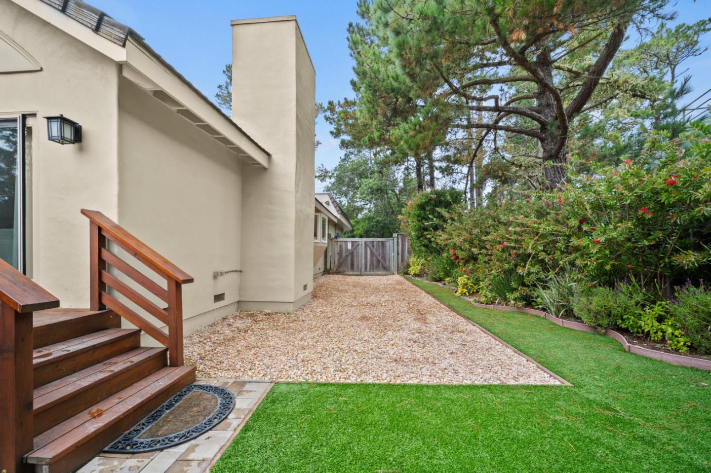 Detail Gallery Image 41 of 43 For 4055 Sunset Ln, Pebble Beach,  CA 93953 - 4 Beds | 2/1 Baths