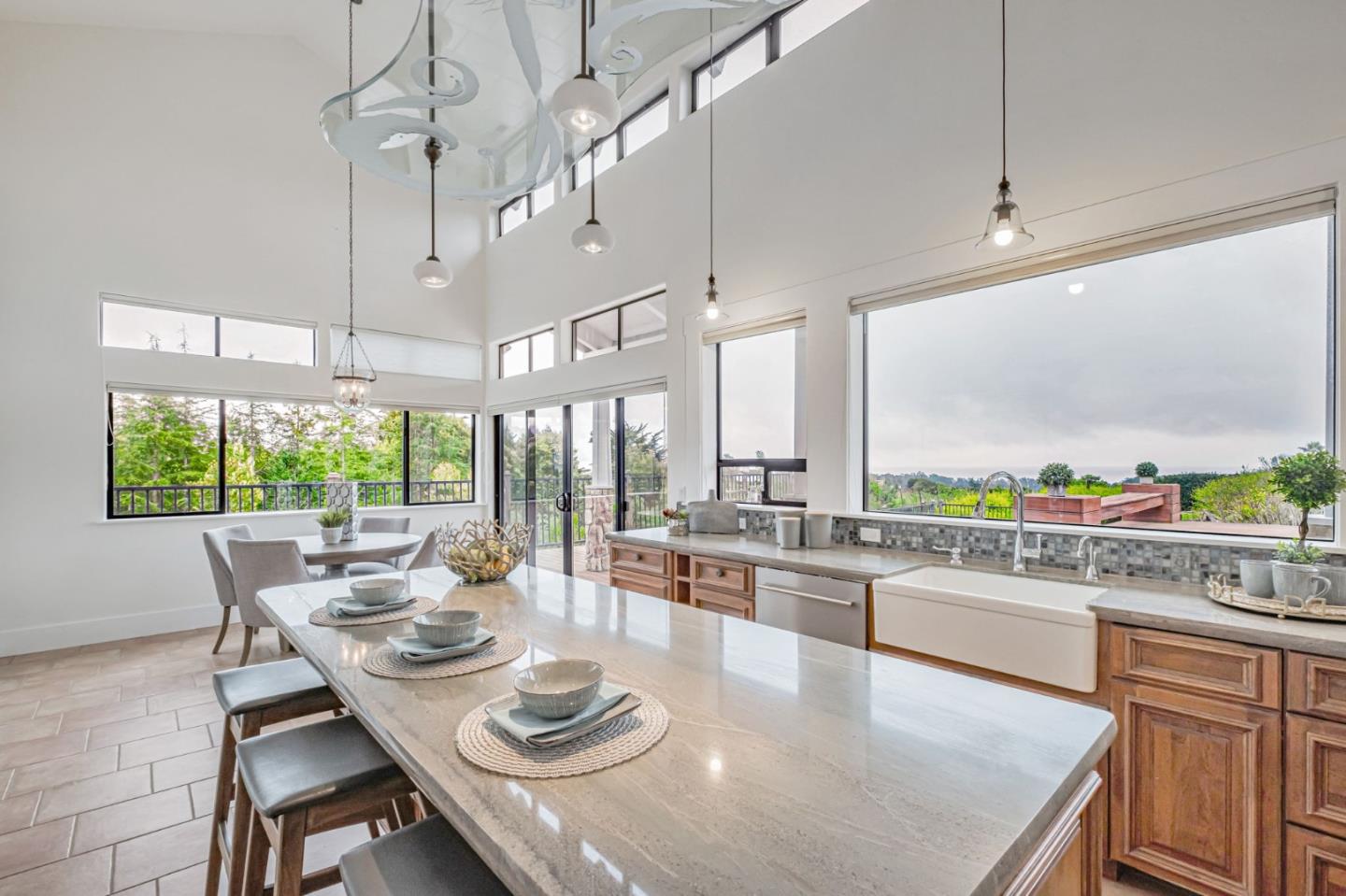 Detail Gallery Image 14 of 67 For 265 Calle Serra Rd, Aptos,  CA 95003 - 4 Beds | 4 Baths