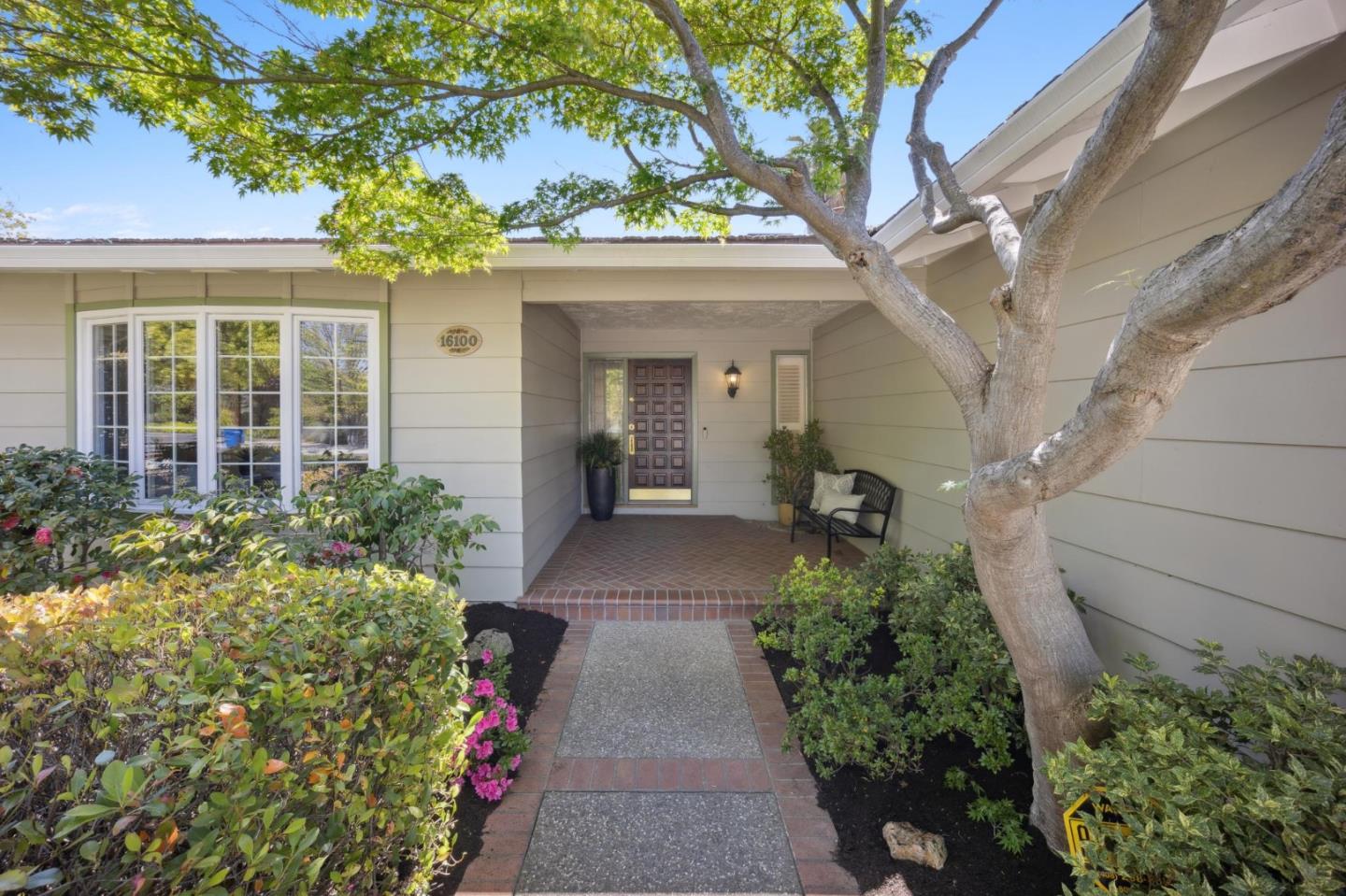 Detail Gallery Image 3 of 42 For 16100 Shannon Rd, Los Gatos,  CA 95032 - 3 Beds | 2 Baths