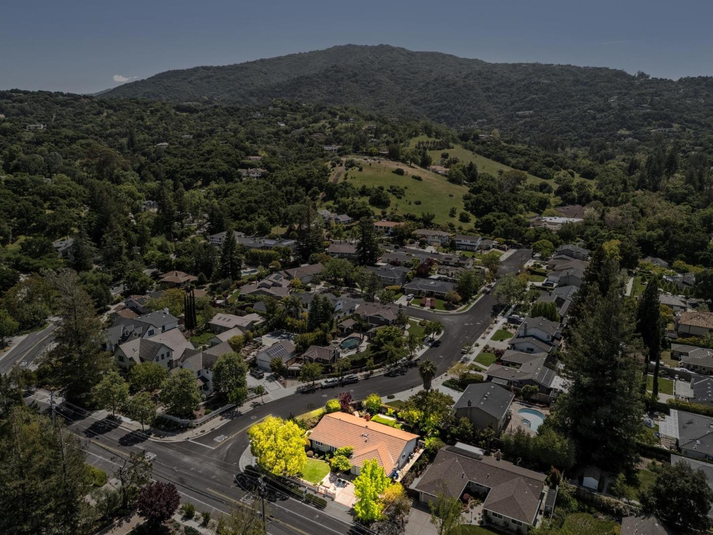 Detail Gallery Image 35 of 42 For 16100 Shannon Rd, Los Gatos,  CA 95032 - 3 Beds | 2 Baths