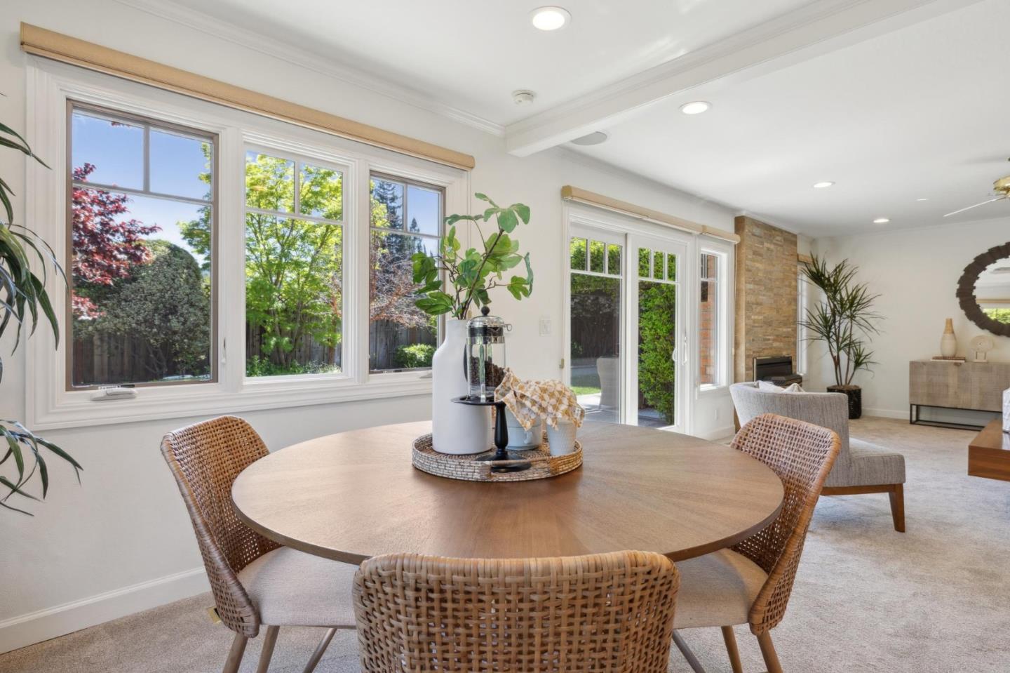 Detail Gallery Image 8 of 42 For 16100 Shannon Rd, Los Gatos,  CA 95032 - 3 Beds | 2 Baths