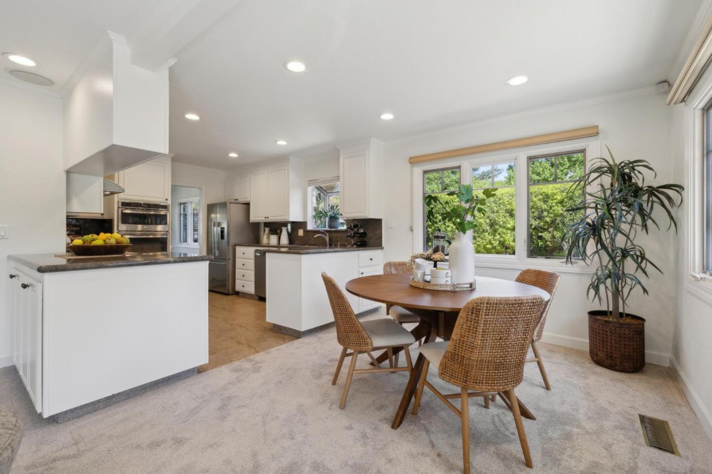 Detail Gallery Image 9 of 42 For 16100 Shannon Rd, Los Gatos,  CA 95032 - 3 Beds | 2 Baths