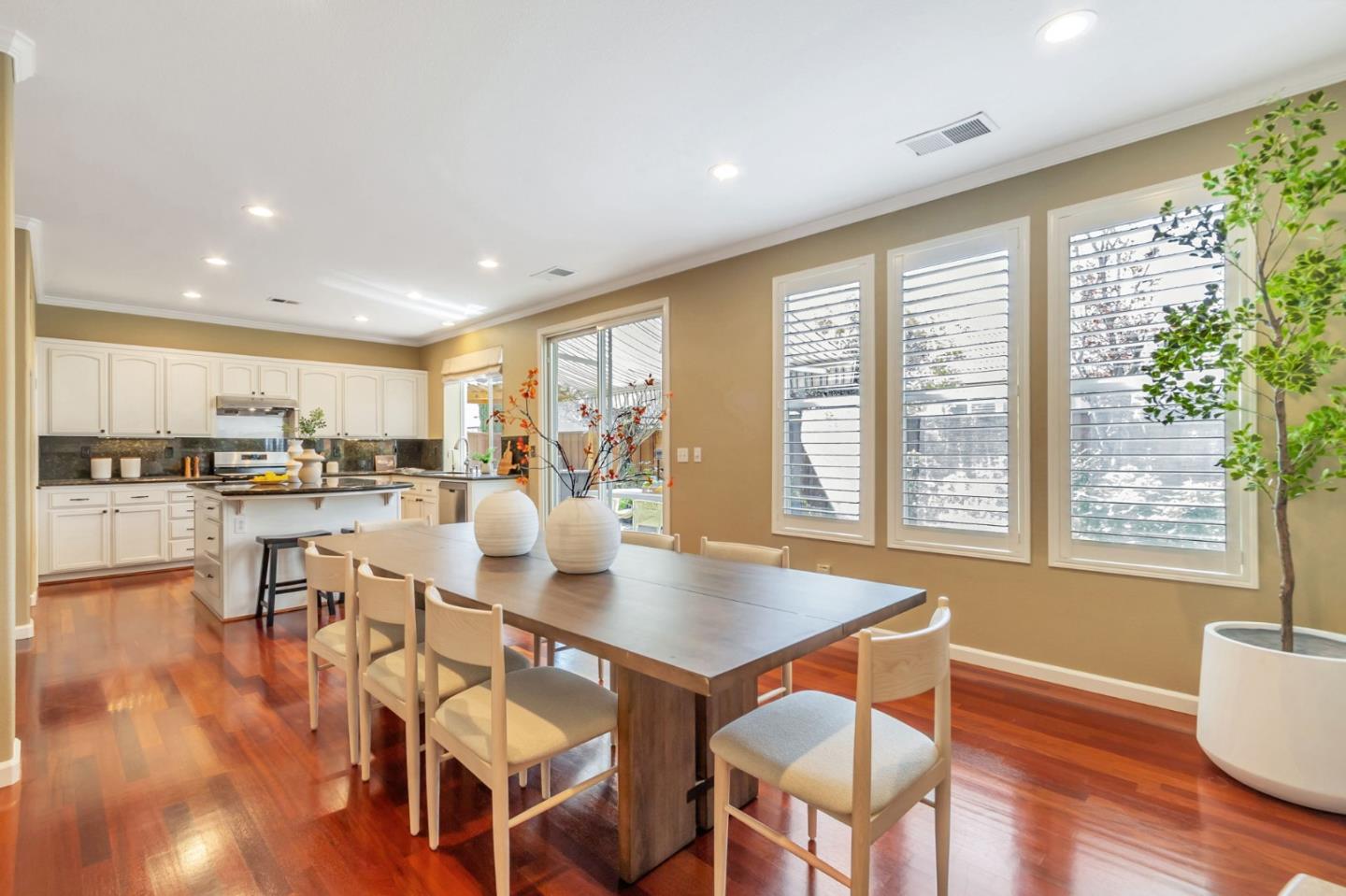 Detail Gallery Image 23 of 60 For 6751 Positano Ln, San Jose,  CA 95138 - 3 Beds | 2/1 Baths