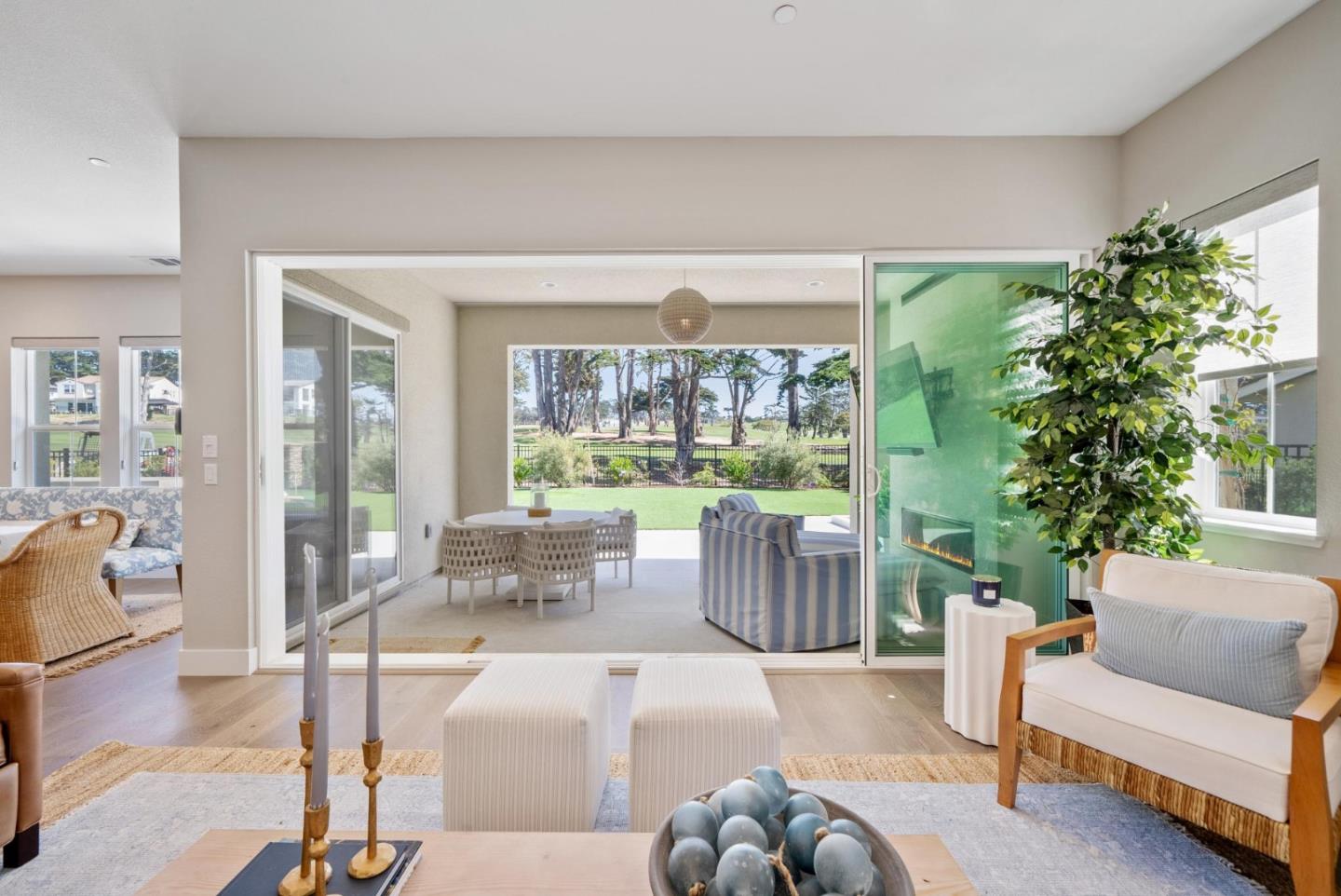 Detail Gallery Image 11 of 73 For 1814 Links Dr, Seaside,  CA 93955 - 4 Beds | 4/1 Baths