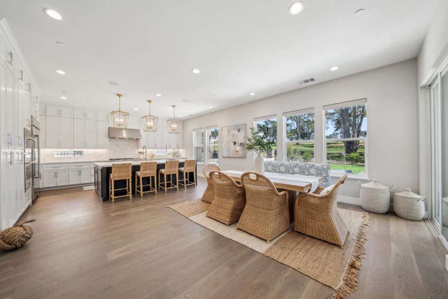 Detail Gallery Image 15 of 73 For 1814 Links Dr, Seaside,  CA 93955 - 4 Beds | 4/1 Baths