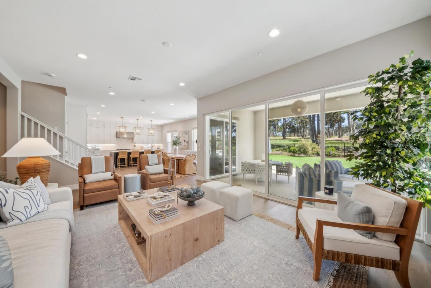 Detail Gallery Image 8 of 73 For 1814 Links Dr, Seaside,  CA 93955 - 4 Beds | 4/1 Baths