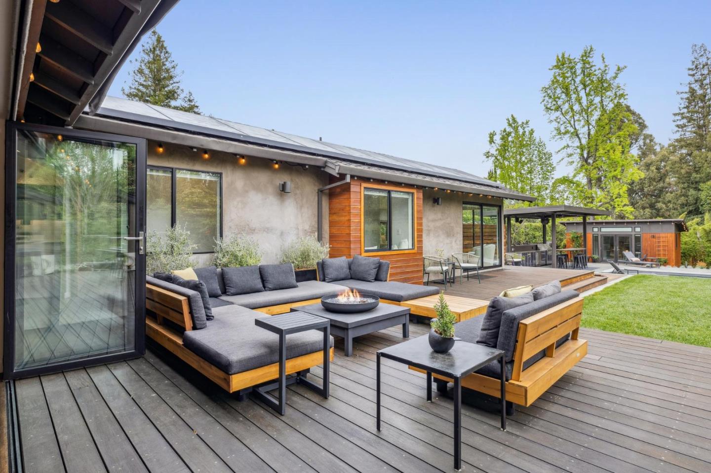 Detail Gallery Image 22 of 76 For 15548 Kavin Ln, Monte Sereno,  CA 95030 - 5 Beds | 3/1 Baths