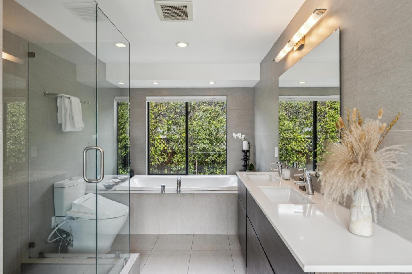 Detail Gallery Image 34 of 76 For 15548 Kavin Ln, Monte Sereno,  CA 95030 - 5 Beds | 3/1 Baths