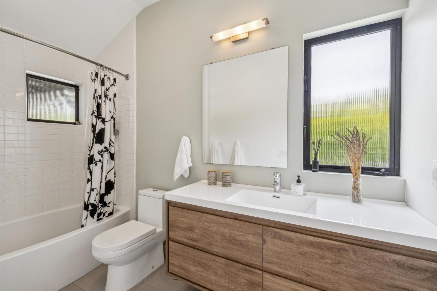 Detail Gallery Image 44 of 76 For 15548 Kavin Ln, Monte Sereno,  CA 95030 - 5 Beds | 3/1 Baths
