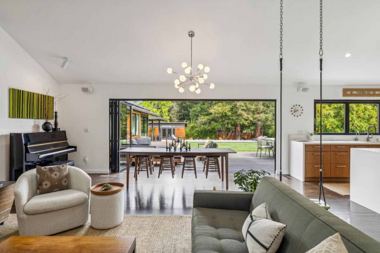 Detail Gallery Image 8 of 76 For 15548 Kavin Ln, Monte Sereno,  CA 95030 - 5 Beds | 3/1 Baths