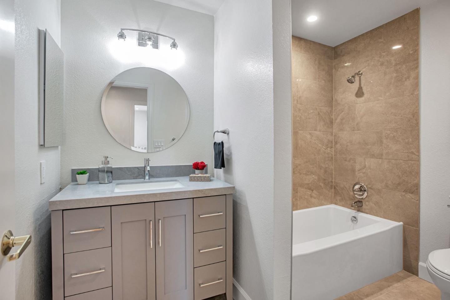Detail Gallery Image 15 of 34 For 1031 Cherry Ave #81,  San Bruno,  CA 94066 - 3 Beds | 2 Baths