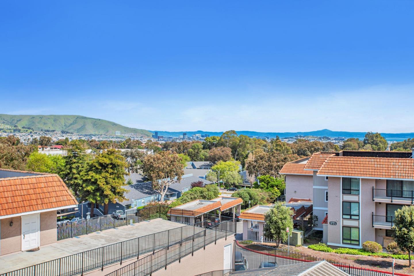 Detail Gallery Image 28 of 34 For 1031 Cherry Ave #81,  San Bruno,  CA 94066 - 3 Beds | 2 Baths