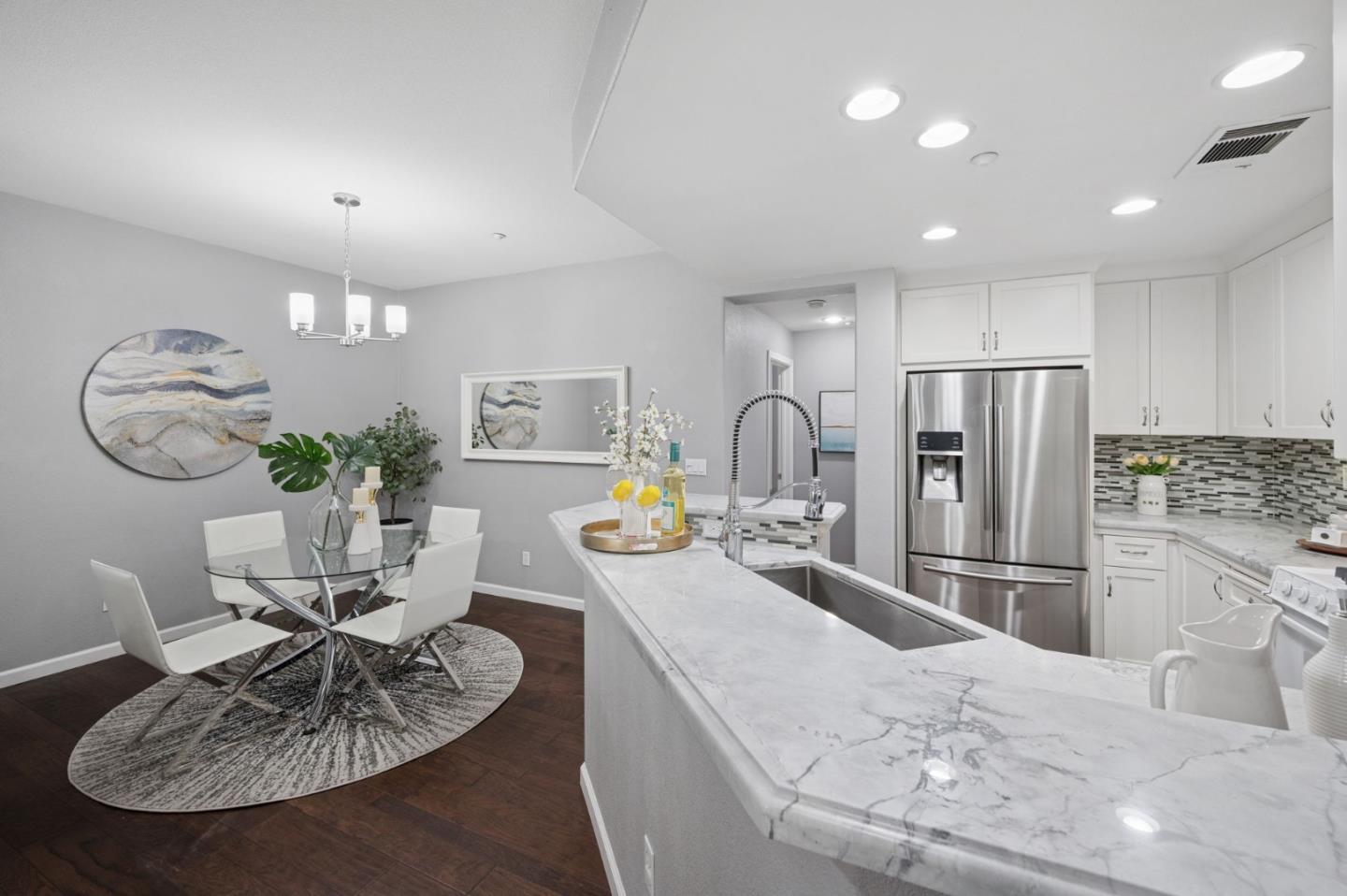 Detail Gallery Image 12 of 56 For 853 Georgetown Pl, San Jose,  CA 95126 - 3 Beds | 3 Baths