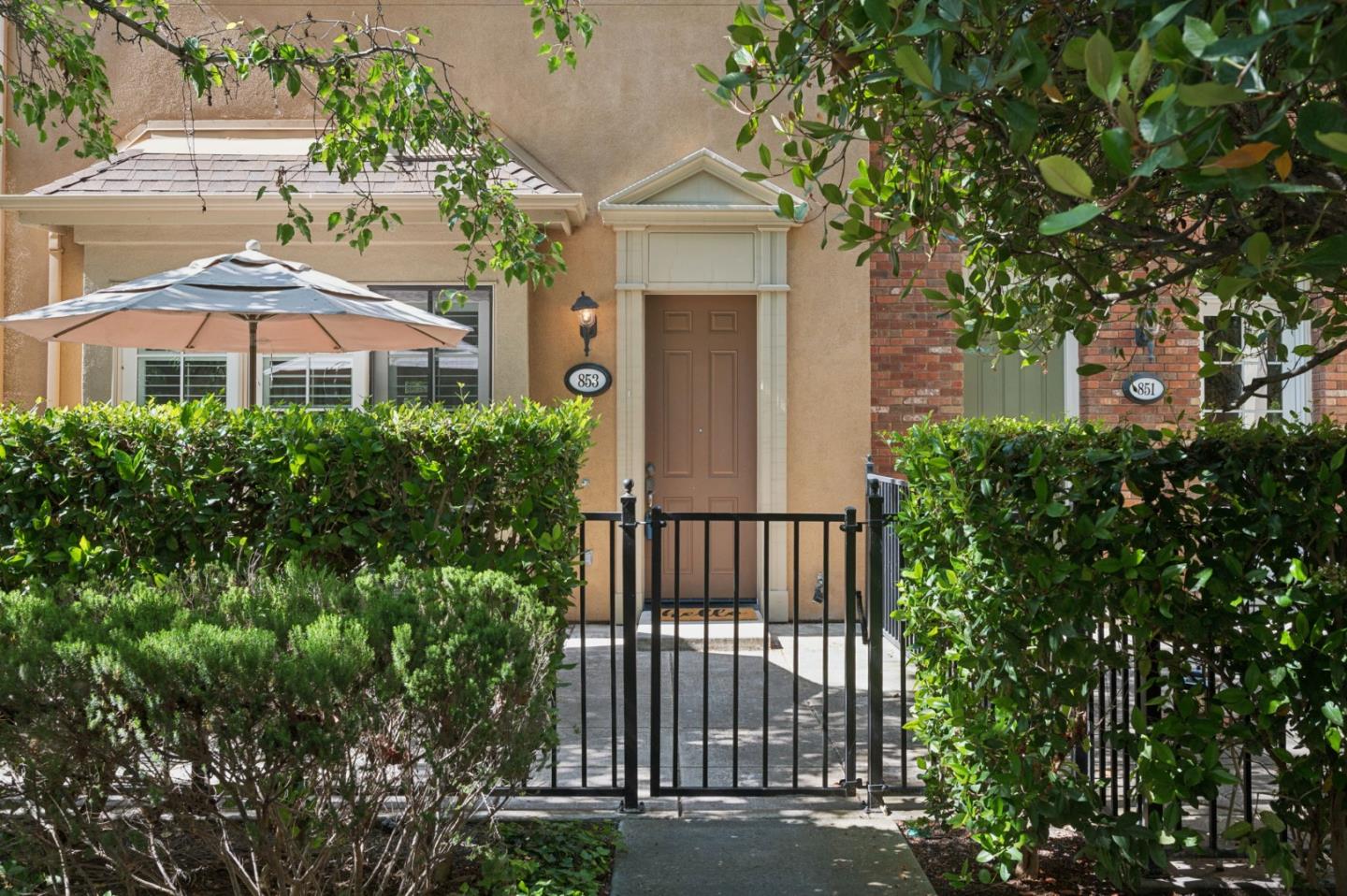 Detail Gallery Image 3 of 56 For 853 Georgetown Pl, San Jose,  CA 95126 - 3 Beds | 3 Baths