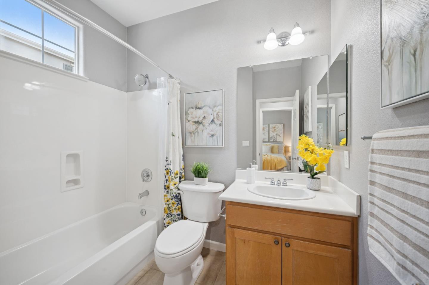 Detail Gallery Image 33 of 56 For 853 Georgetown Pl, San Jose,  CA 95126 - 3 Beds | 3 Baths
