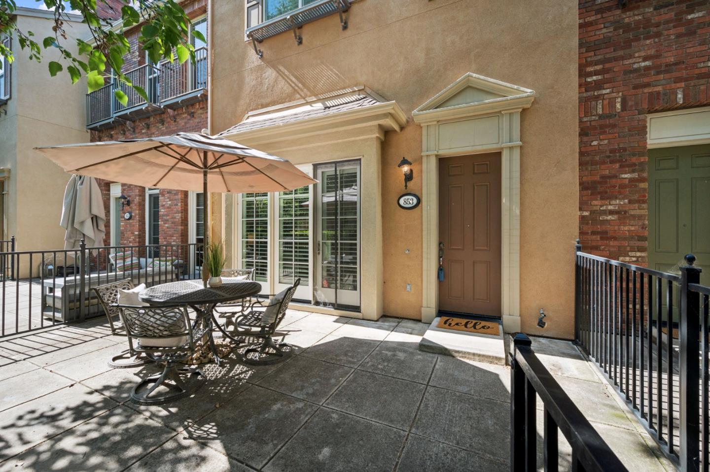 Detail Gallery Image 4 of 56 For 853 Georgetown Pl, San Jose,  CA 95126 - 3 Beds | 3 Baths