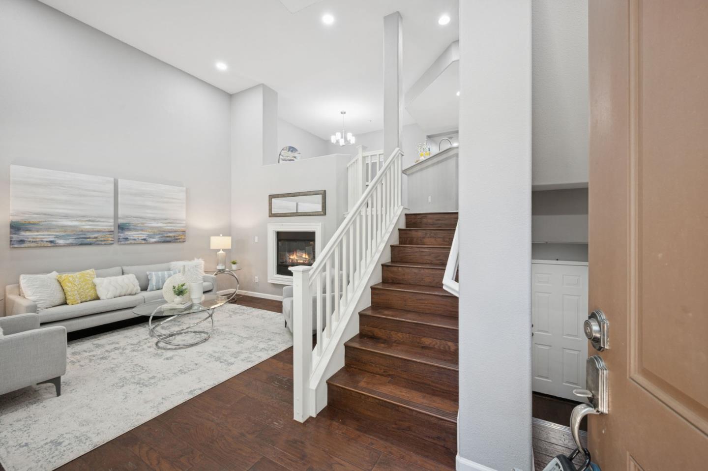 Detail Gallery Image 7 of 56 For 853 Georgetown Pl, San Jose,  CA 95126 - 3 Beds | 3 Baths