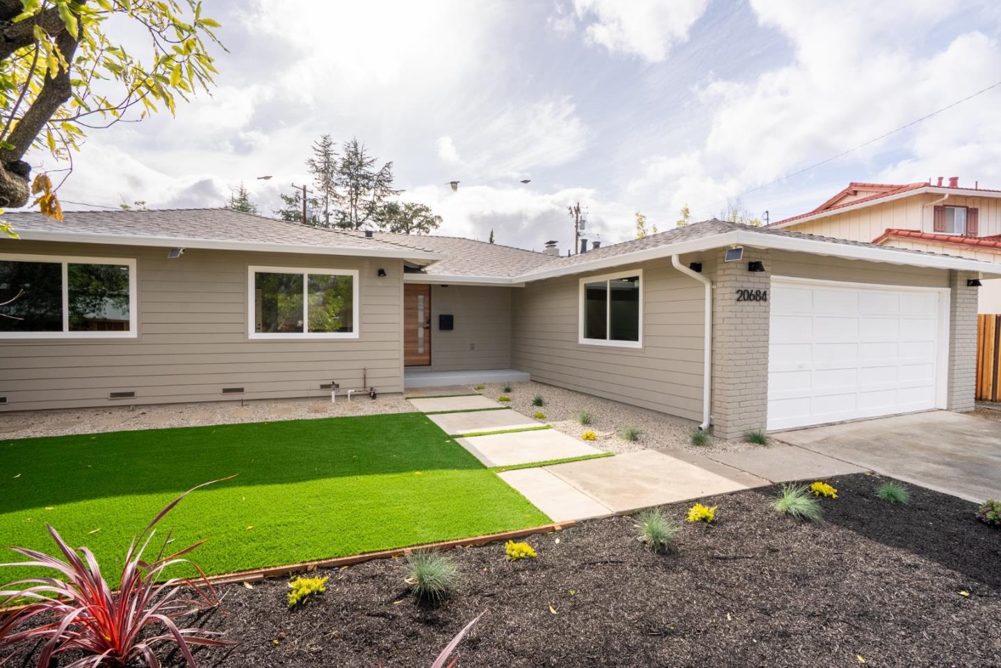 Detail Gallery Image 2 of 45 For 20684 Nancy Ct, Cupertino,  CA 95014 - 3 Beds | 2 Baths